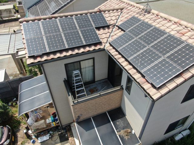 高松市で鳩のフンで汚れた屋根