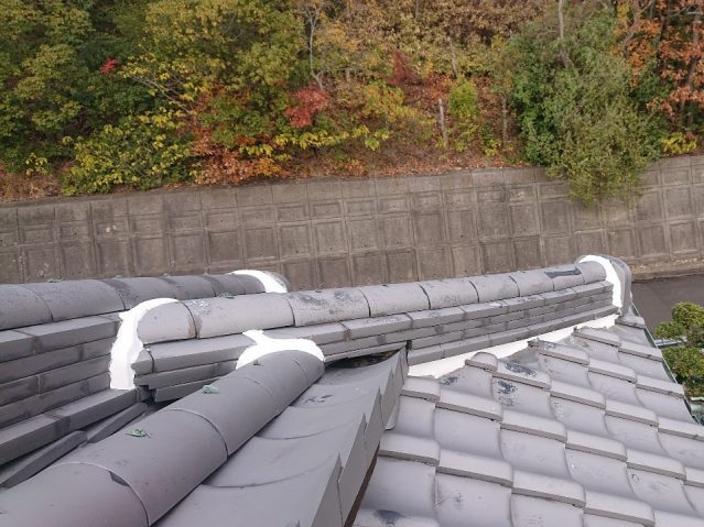 中間町の漆喰の詰め直し工事