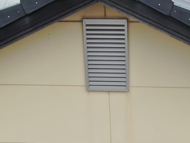 丸亀市で点検を行った住宅の妻換気
