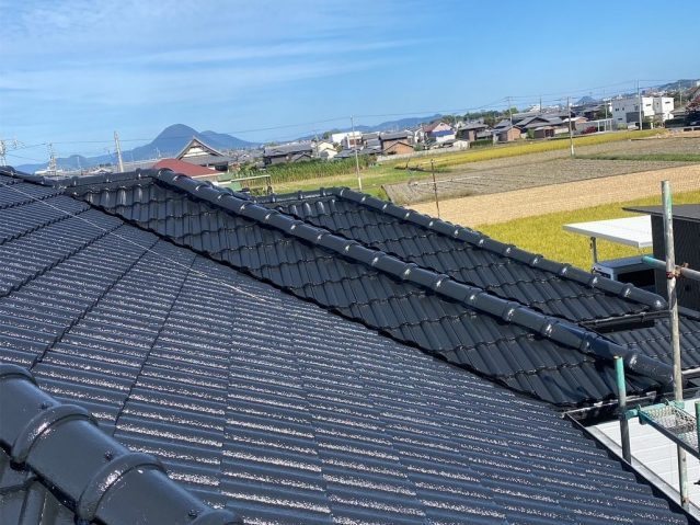 善通寺市で塗装完了したコンクリート瓦の屋根