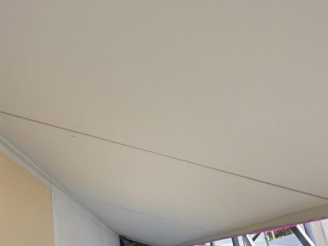 丸亀市の塗装された軒天