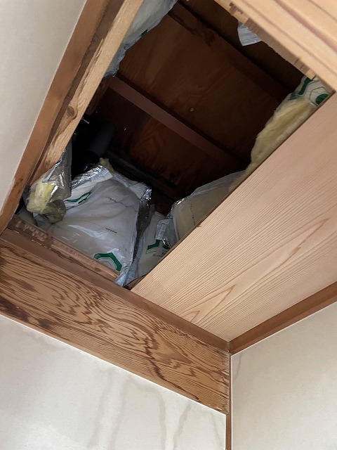 天井を開いた写真