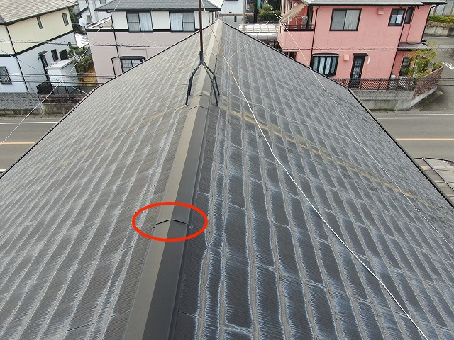 棟板金の浮き