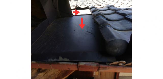 瓦を剥がして板金張り