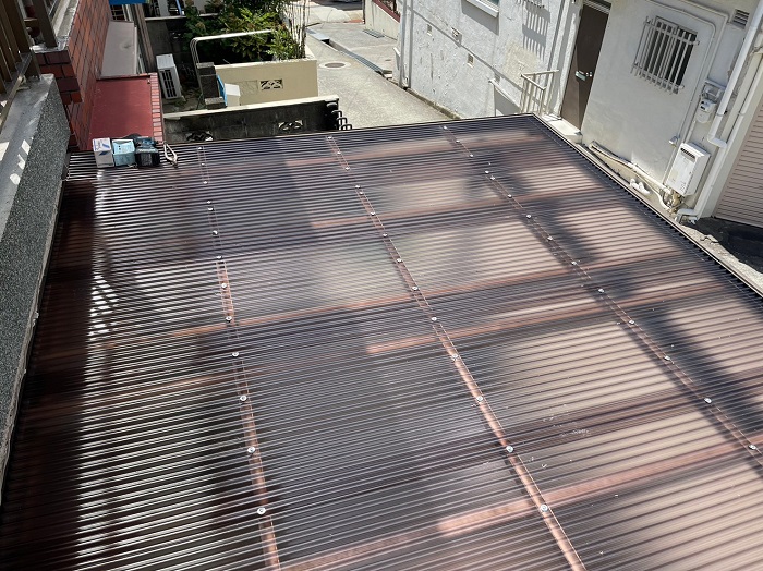 高槻市｜カーポート屋根の貼り替え相談！無料見積もりで費用をわかりやすくご紹介