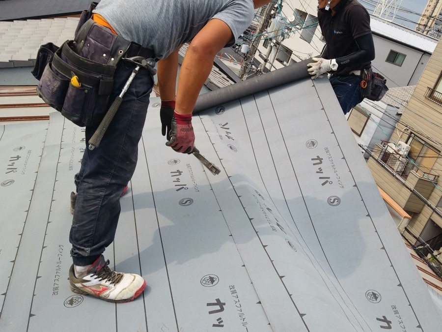 棟のルーフィング張り