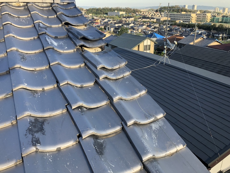 台風で飛ばされた瓦