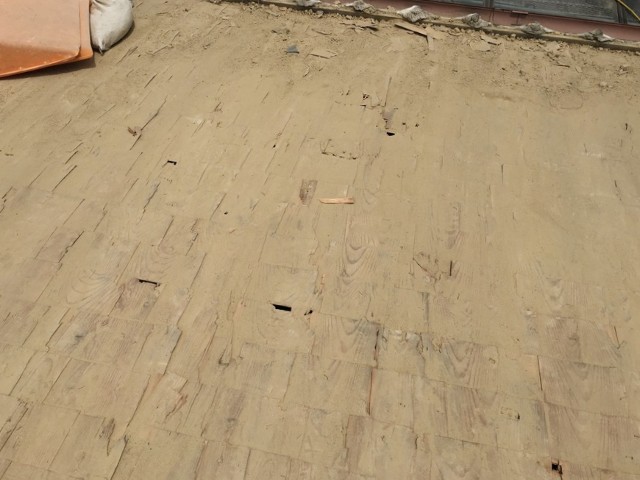 瓦撤去後の屋根面