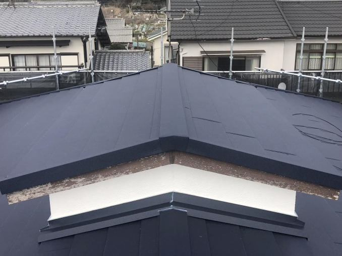 屋根カバー工事後