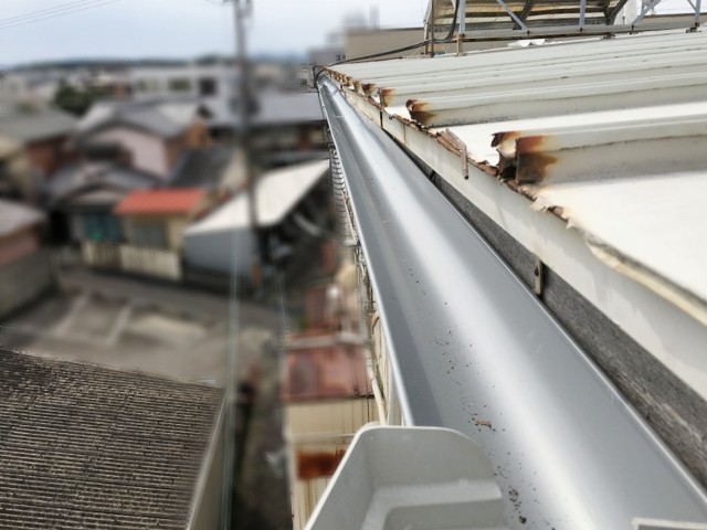 付け替え後の雨どい