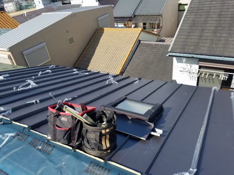 屋根カバー工事
