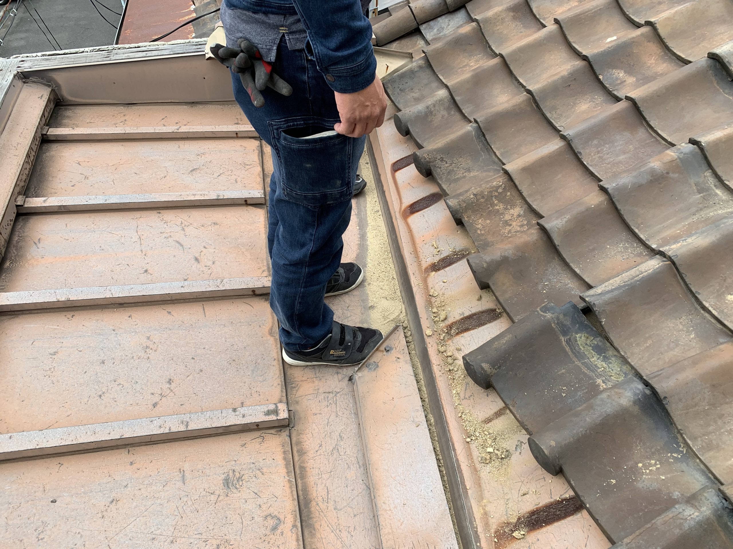 築70年の瓦屋根(軒先)