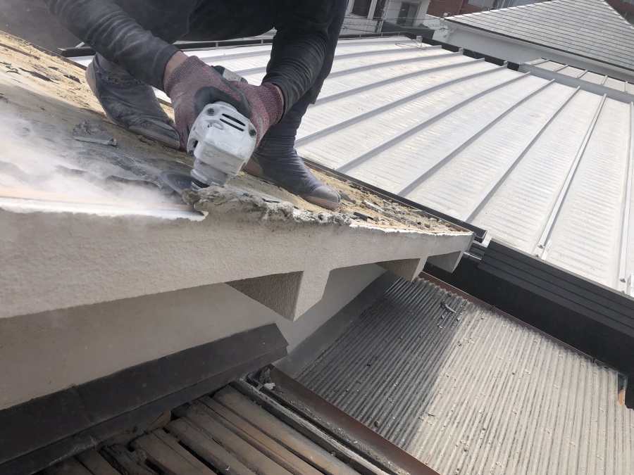 ケラバモルタル斫り