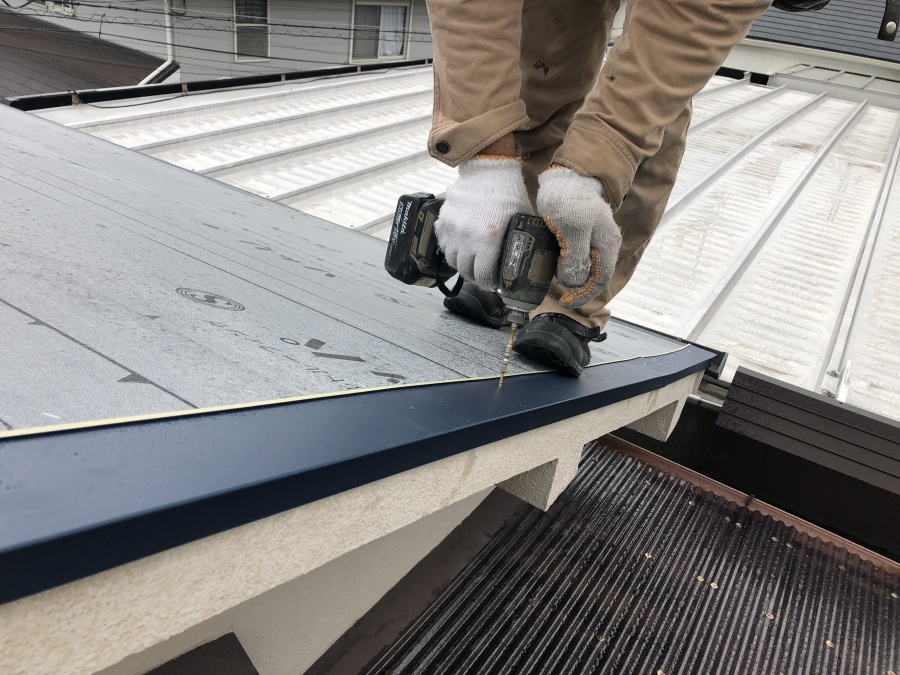 ケラバ板金取付