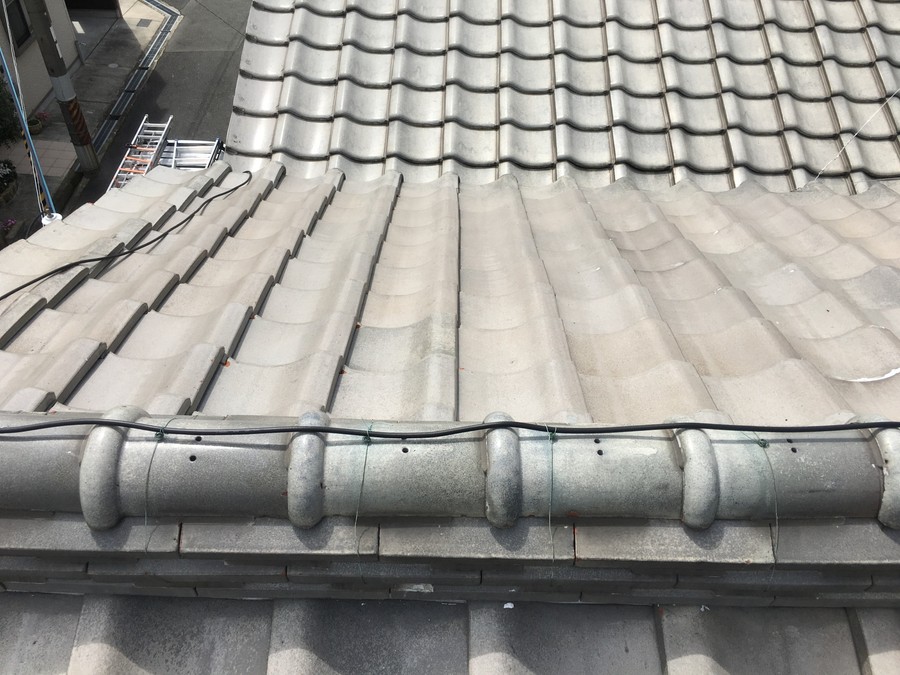 雨漏り点検時の瓦屋根