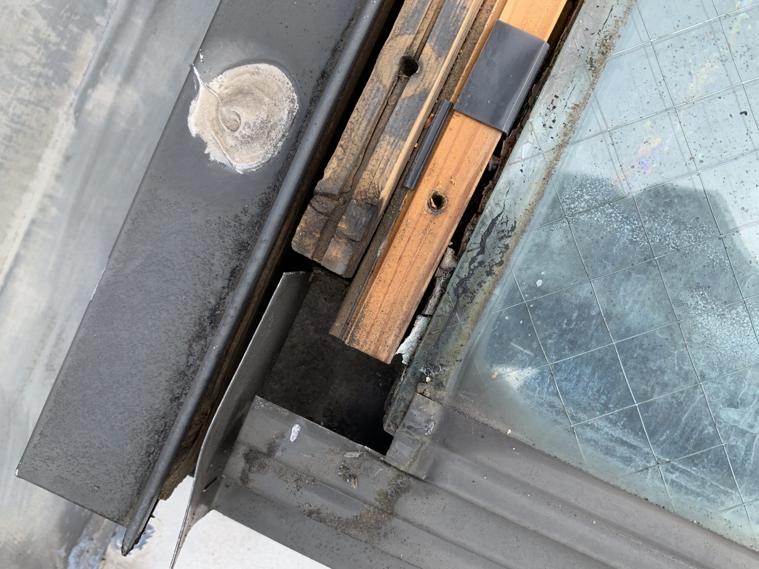 トップライト雨漏り