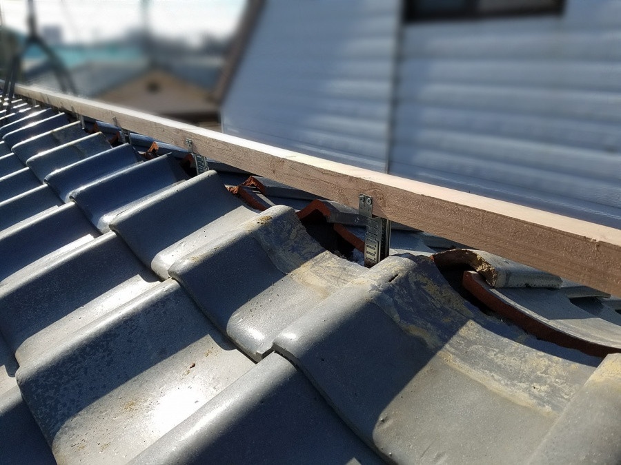 強力棟の下地である心木を設置