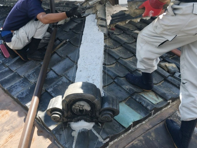 熨斗瓦を押し当て復旧