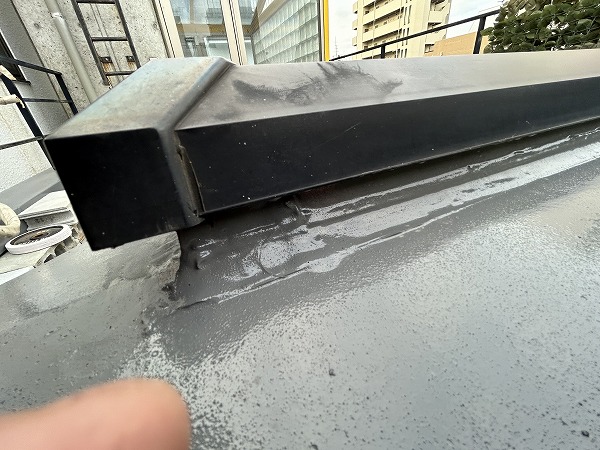 天窓と防水の取り合い