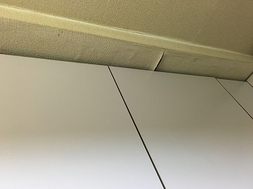 バルコニー雨漏り