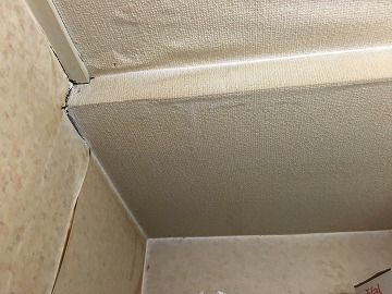 バルコニー雨漏り