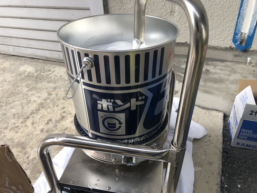 シール増し打ち仕上げ材料