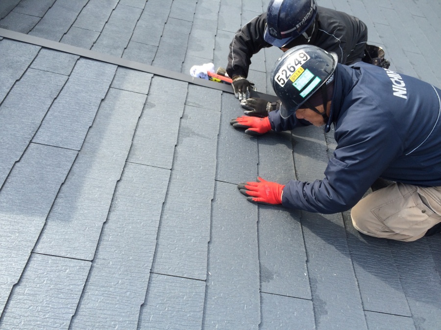 屋根補修の様子