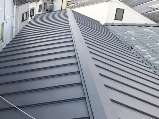 屋根リフォーム後のガルテクト屋根