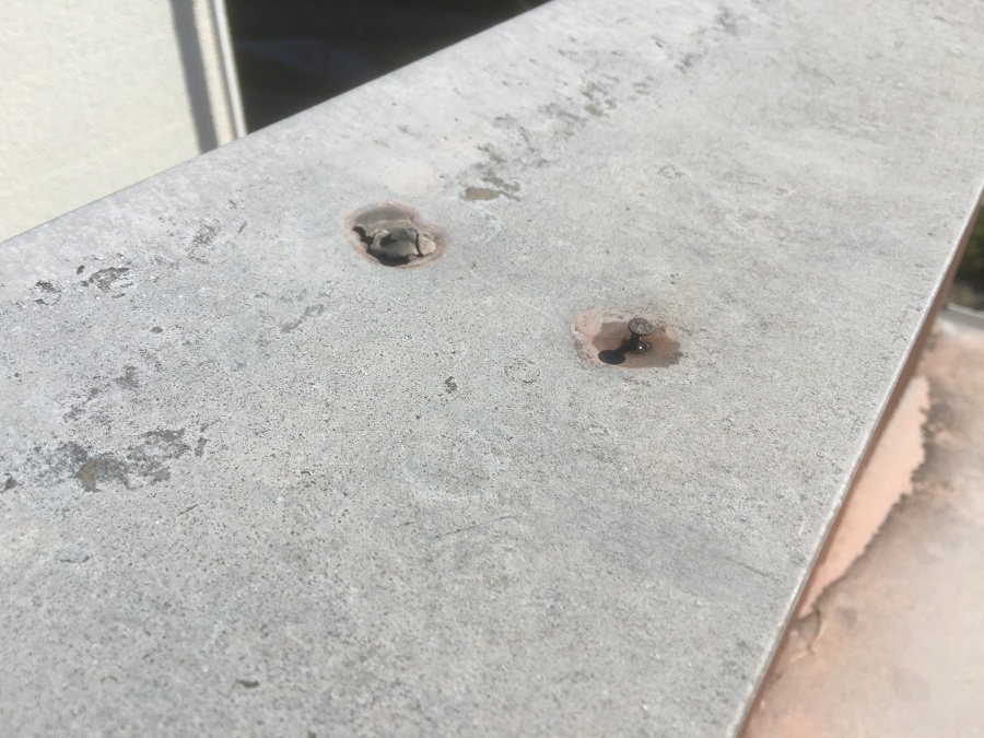 劣化した笠木板金