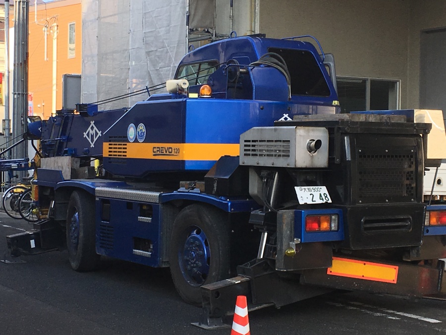 クレーン車