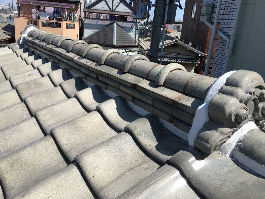 新しく詰めなおした漆喰