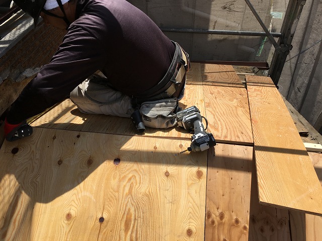 屋根下地の新設