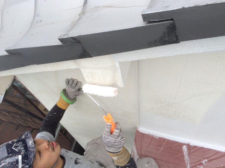 ローラーで外壁塗装