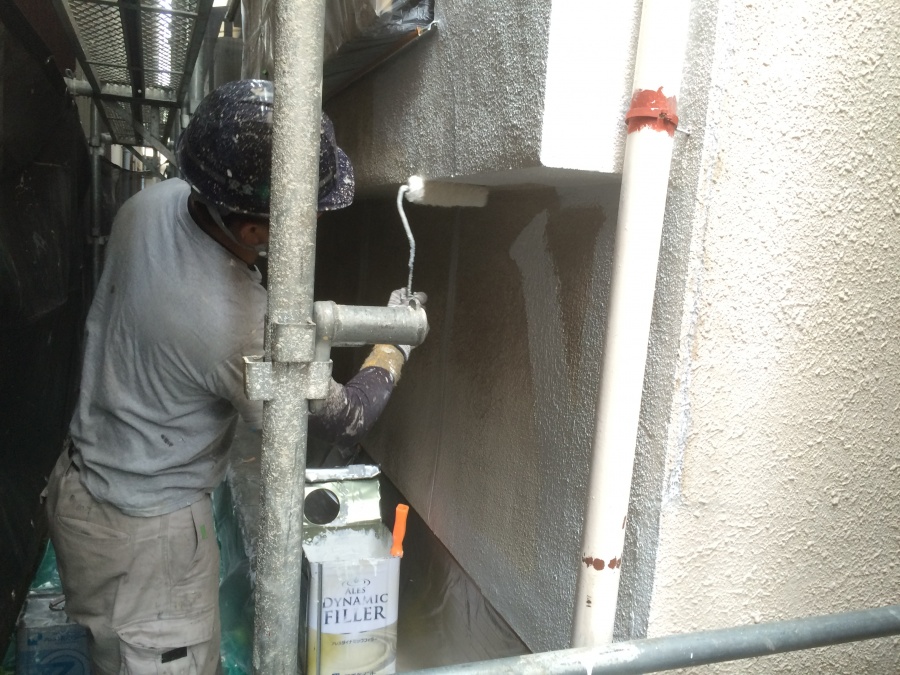 ローラーで外壁塗装