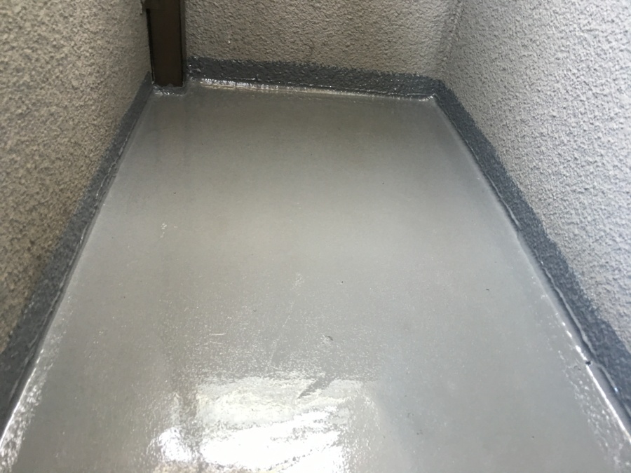 ウレタン防水工事 トップコート塗布