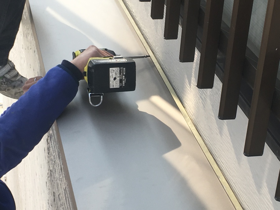 ガルバリウム鋼板