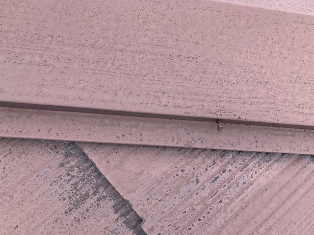 棟板金釘浮き
