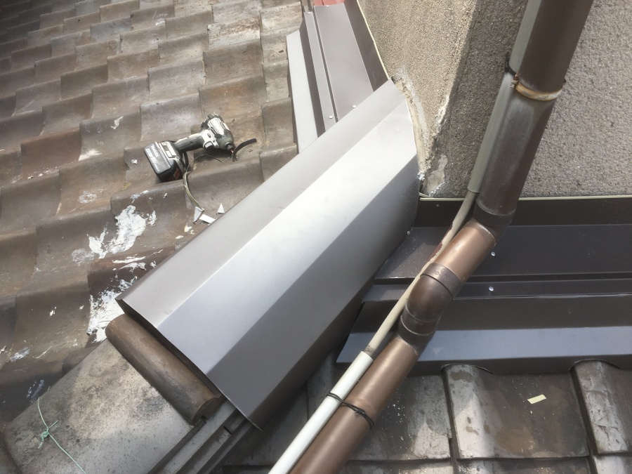 棟板金カバー取付け工事