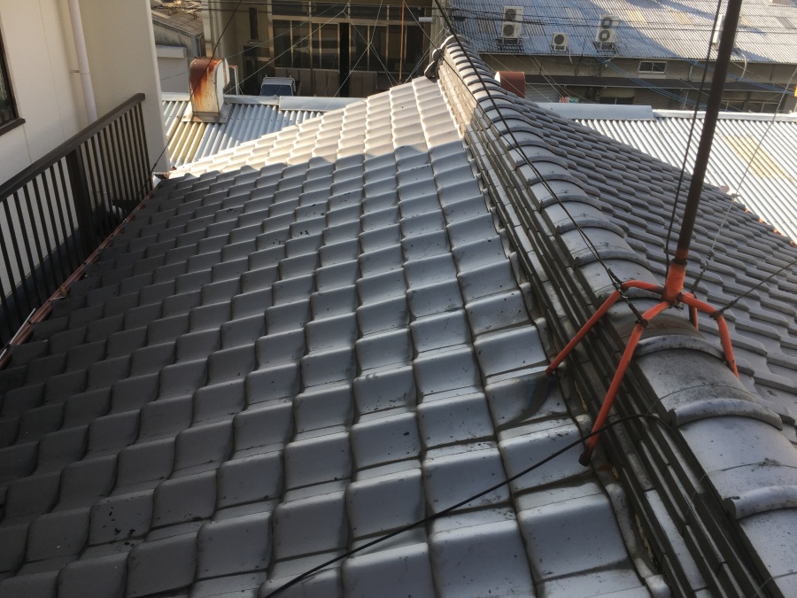 経年劣化した大屋根