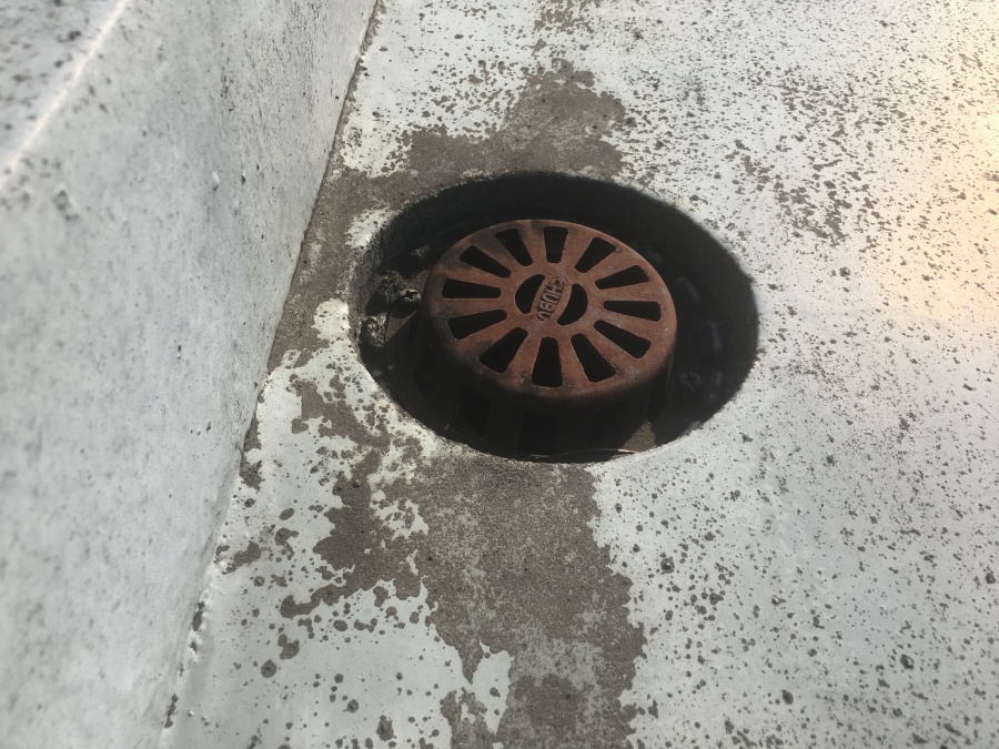 劣化したドレン廻り