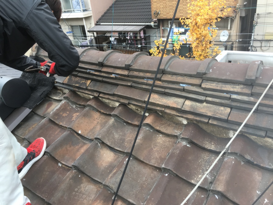 熨斗瓦の部分補修