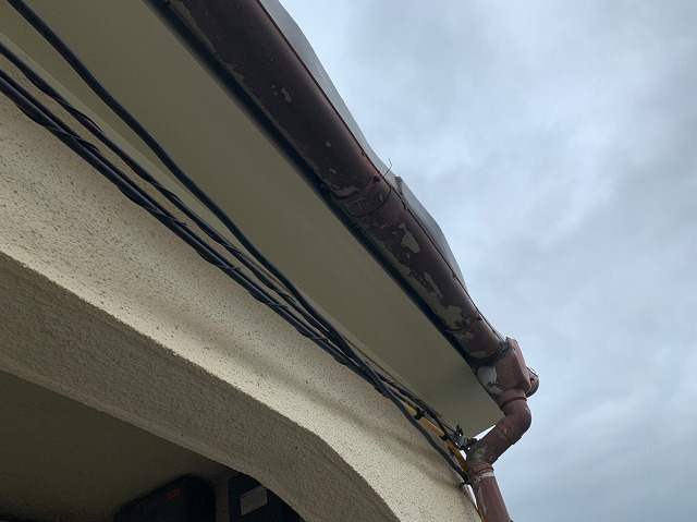 鼻隠しを板金巻きで補修