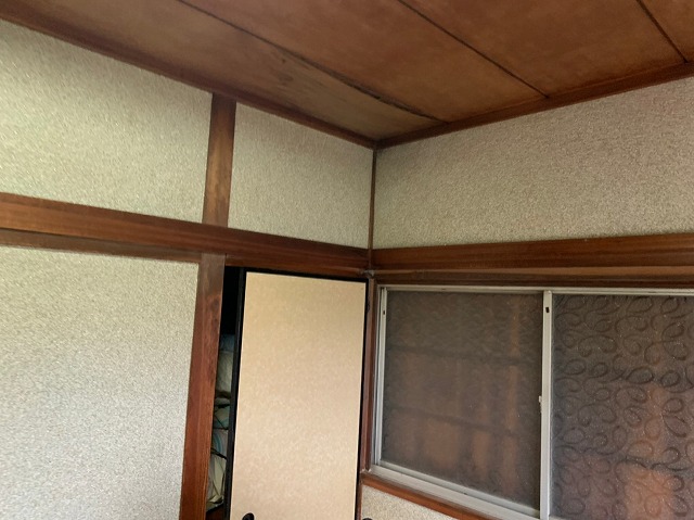 室内天井雨漏り