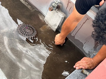 屋上ドレン詰まり