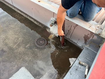 屋上ドレン詰まり