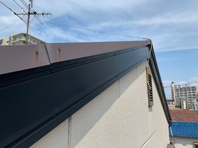 破風板ビス増し打ち完了