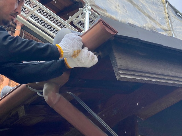 軒樋、エルボ、金具撤去