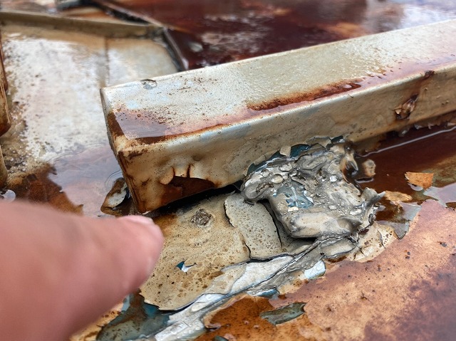 瓦棒屋根捲れサビ