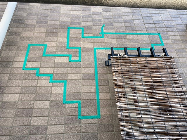 タイル打診調査　養生テープ