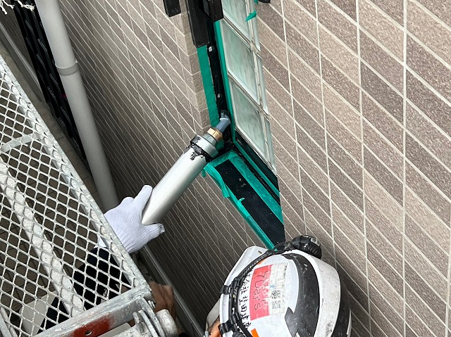 サッシシール打ち